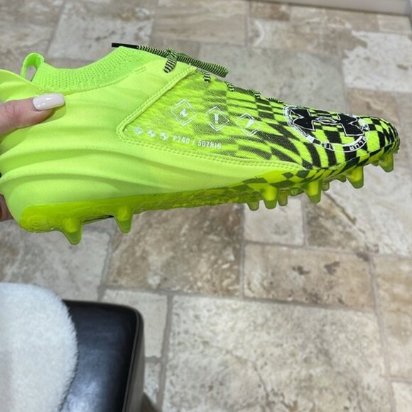 Under Armour Men's Blur Smoke 2.0 MC LE AA Football Cleats - Picture 9 of 10